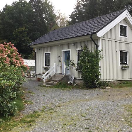 AirbnbEkåsberg Olofstorp Exterior foto